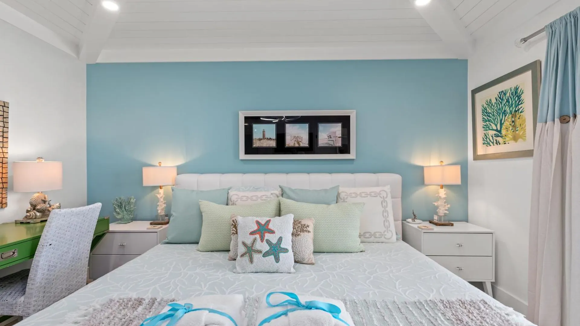 Wowza! You Have To See This Opulent Gulf Front Home! 5 Star Accommodation! Panama City Beach Prázdninový dům
