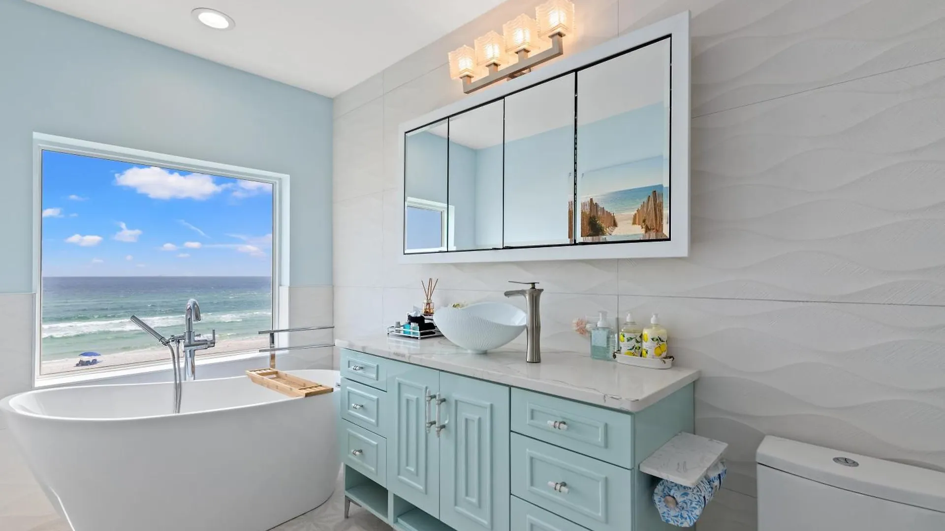 Wowza! You Have To See This Opulent Gulf Front Home! 5 Star Accommodation! Panama City Beach 0*,